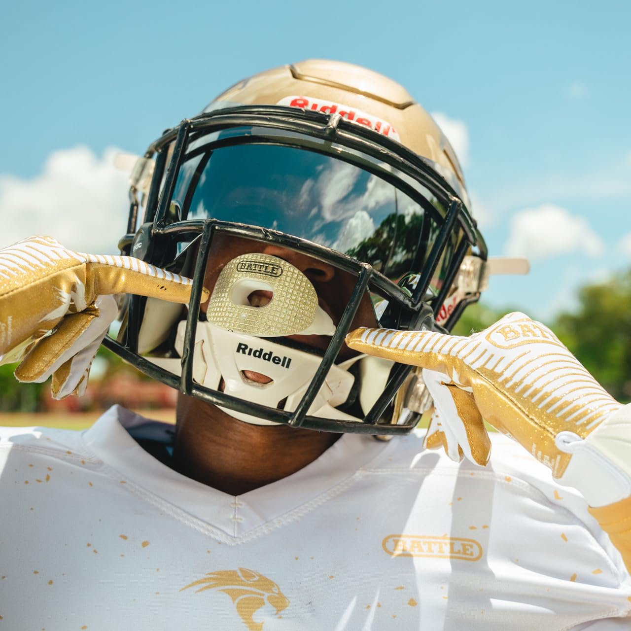 Battle Sports 3D Diamond Oxygen Football Mouthguard - Superior Airflow & Better Performance, Maximum Protection & Breathability Football Mouthpiece, Works with Braces - Gold - Image 3